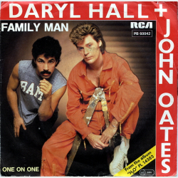 Daryl Hall &amp; John Oates - Family Man (1982)