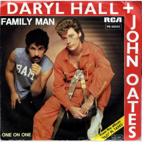 Daryl Hall & John Oates - Family Man (1982)