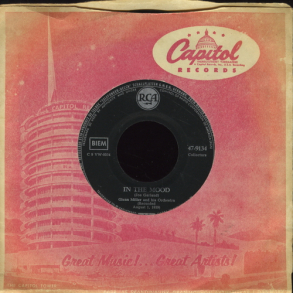 Glenn Miller & His Orchestra - Moonlight Serenade (1939)