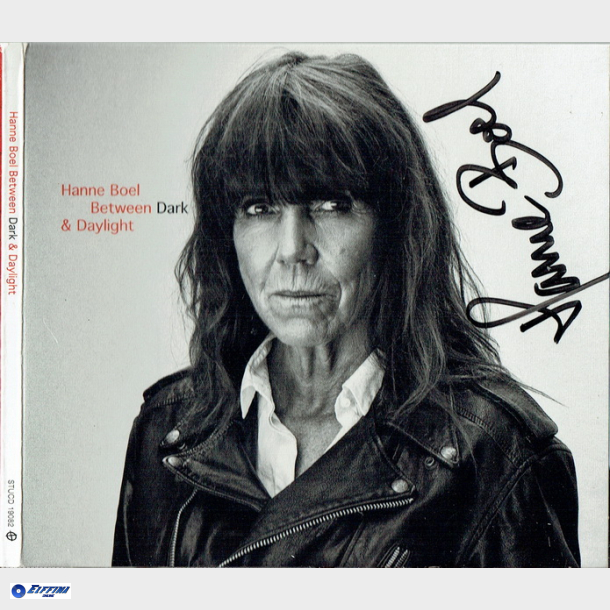Hanne Boel - Between Dark &amp; Daylight (2020) (Digi) (Autograf)