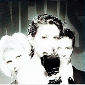 News - Sort P� Hvidt (1990)