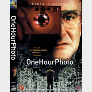 One Hour Photo (2002)