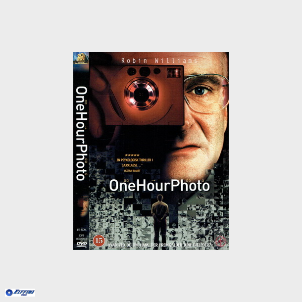 One Hour Photo (2002)