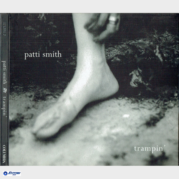 Patti Smith - Trampin' (2004) (Digi)