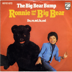 Ronnie &amp; The Big Bear - The Big Bear Bump (1976)