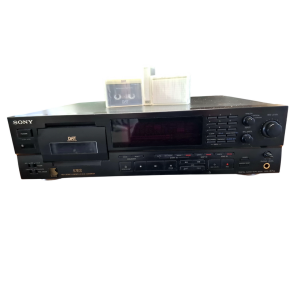 Sony DAT 57ES - SKAL AFHENTES