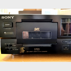 Sony DAT 57ES - SKAL AFHENTES