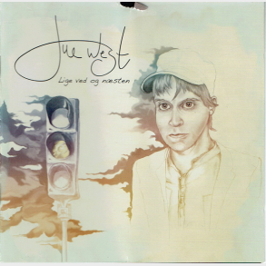 Tue West - Lige Ved Og N�sten (2010)